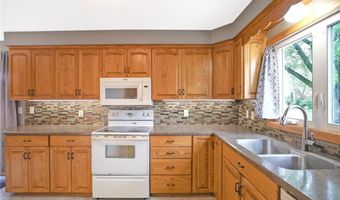 1821 4th Ave NE, Austin, MN 55912