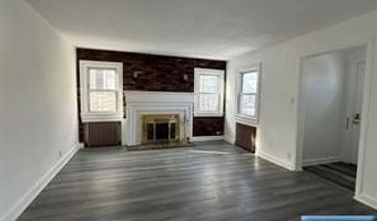 40 Hickory Ave House, Bergenfield, NJ 07621