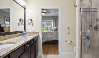 1 Milner Ct, Albany, NY 12208