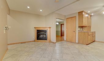 706 2nd Ave, Armstrong, IA 50514