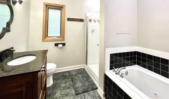 3 Cass Ave, Atlantic, IA 50022