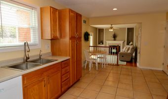 14 Belmont Pl, Batesville, IN 47006