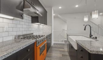 2737 5th St, Alameda, CA 94501