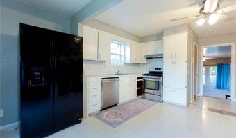110 W Lakeshore Dr, McAlester, OK 74501