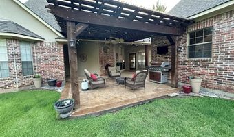 205 Old Palmetto Rd, Benton, LA 71006