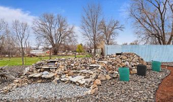 317 7th St, Benton City, WA 99320