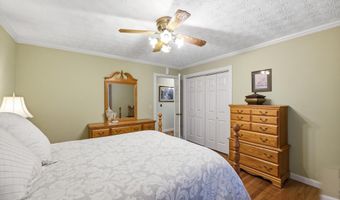 1404 Housley Dr, Athens, TN 37303
