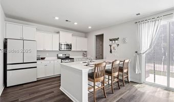 60 Backwater St, Port Royal, SC 29006