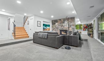 4720 Nirvana Dr, Adrian, MI 49221