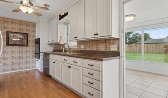 1521 Lariat Dr, Bartlesville, OK 74006