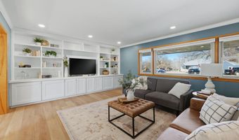 291 W Westwood Dr, Augusta, KS 67010