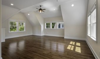 22 Gardiner St, Darien, CT 06820