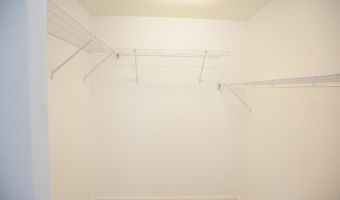 7025 CHESAPEAKE HARBOUR Dr 18B, Annapolis, MD 21403