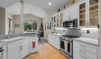 19465 Ironwood Cir, Bend, OR 97702