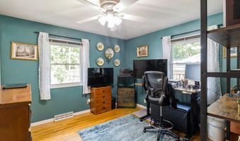 202 S Dakota Ave, Ames, IA 50014