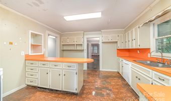 520 Eastwood Park Cir, Albemarle, NC 28001