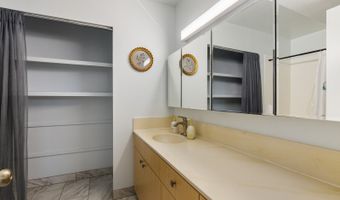 98-707 Iho Place 2102, Aiea, HI 96701