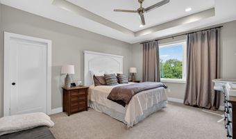 1007 Lynne Dr, Adel, IA 50003