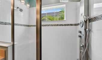 623 WINTERSIDE Dr, Apollo Beach, FL 33572