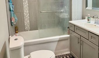 808 Elm St, Atlantic, IA 50022