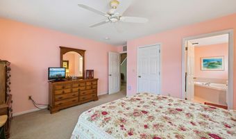 18 Peaksail Dr, Bayville, NJ 08721
