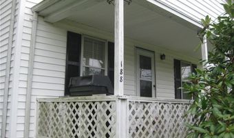 188 Greene Ln, Middletown, RI 02840