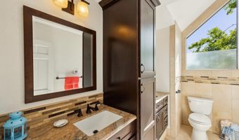817 Harbor Rd, Alameda, CA 94502