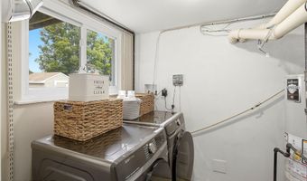 5 Musket Ave, Barnegat, NJ 08005