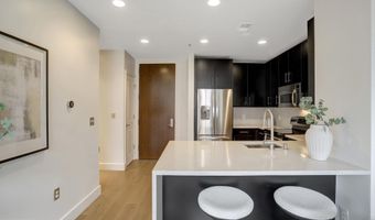 520 JOHN CARLYLE St 320, Alexandria, VA 22314
