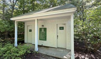 73 Pipers Point Ln, Alton, NH 03809
