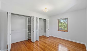 3119 N Farmcrest Dr, Amberley, OH 45213