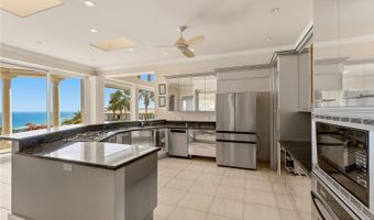 559 Moaniala St, Honolulu, HI 96821