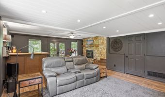 1954 Lakeview Dr, Avon, IN 46123