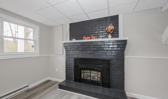 377 High St, Candia, NH 03034