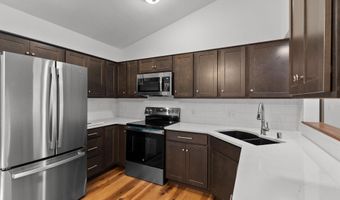 3024 E FOREST St, Appleton, WI 54915