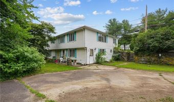 403 Commonwealth Ave, Warwick, RI 02886