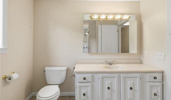 32 Briarwood Rd, Lincoln, RI 02865