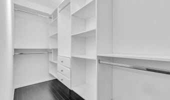 19 Center St, Barnegat, NJ 08005