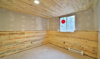 951 Swede Lake Trl SW, Backus, MN 56435