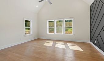 117 Oak Terrace Dr, Baldwin, GA 30511