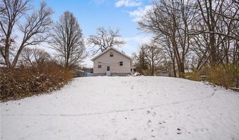 2218 Lee Dr, Akron, OH 44306