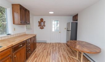 137 Kingstown Rd, Narragansett, RI 02882