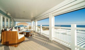 302 Glenn St, Atlantic Beach, NC 28512