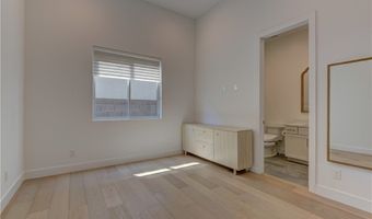 10740 Steel Ridge Ct, Las Vegas, NV 89135
