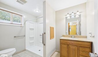 85 Pilgrim Dr, Warwick, RI 02888