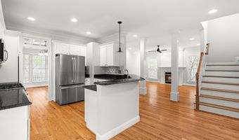 1773 Town Home Dr, Apex, NC 27502