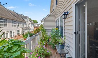 5022 BARBOUR Dr B, Alexandria, VA 22304