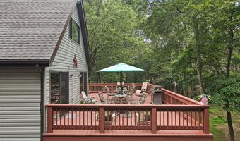11 Carmen Gln, Albrightsville, PA 18210