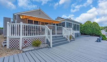 82 Spinnaker Ct, Bayville, NJ 08721