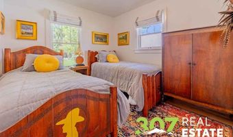 916 Canyon Ave, Cody, WY 82414